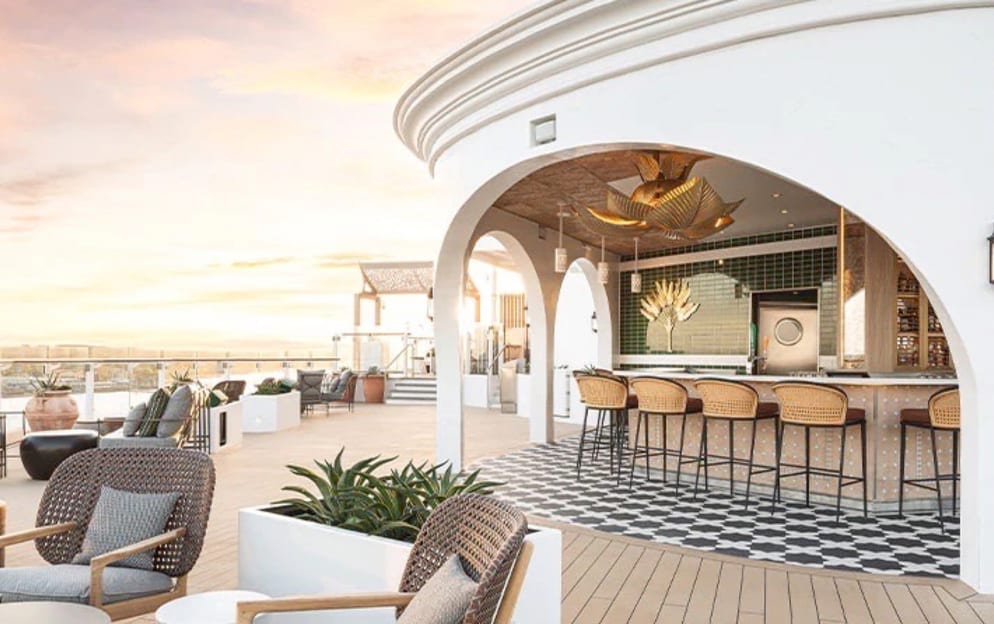 Celebrity Cruises The Sunset Bar 9.jpg